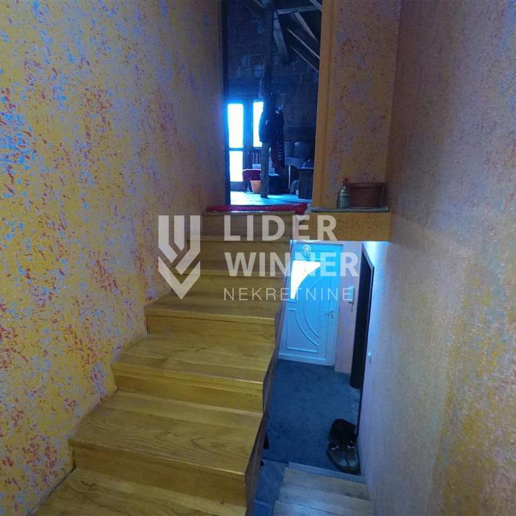 Kuća na prodaju, Zvezdarska Šuma, Beograd, 214m², 330.000 €