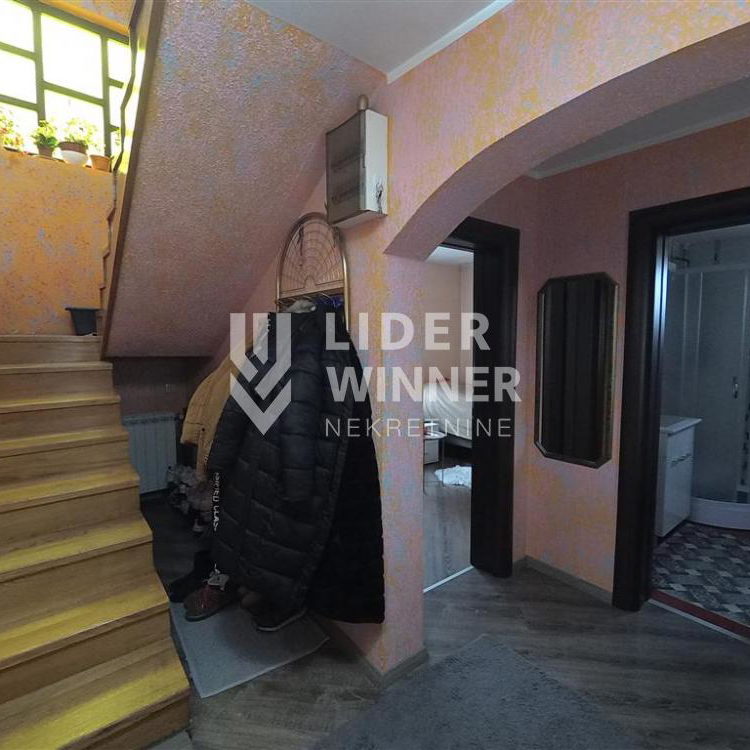 Kuća na prodaju, Zvezdarska Šuma, Beograd, 214m², 330.000 €
