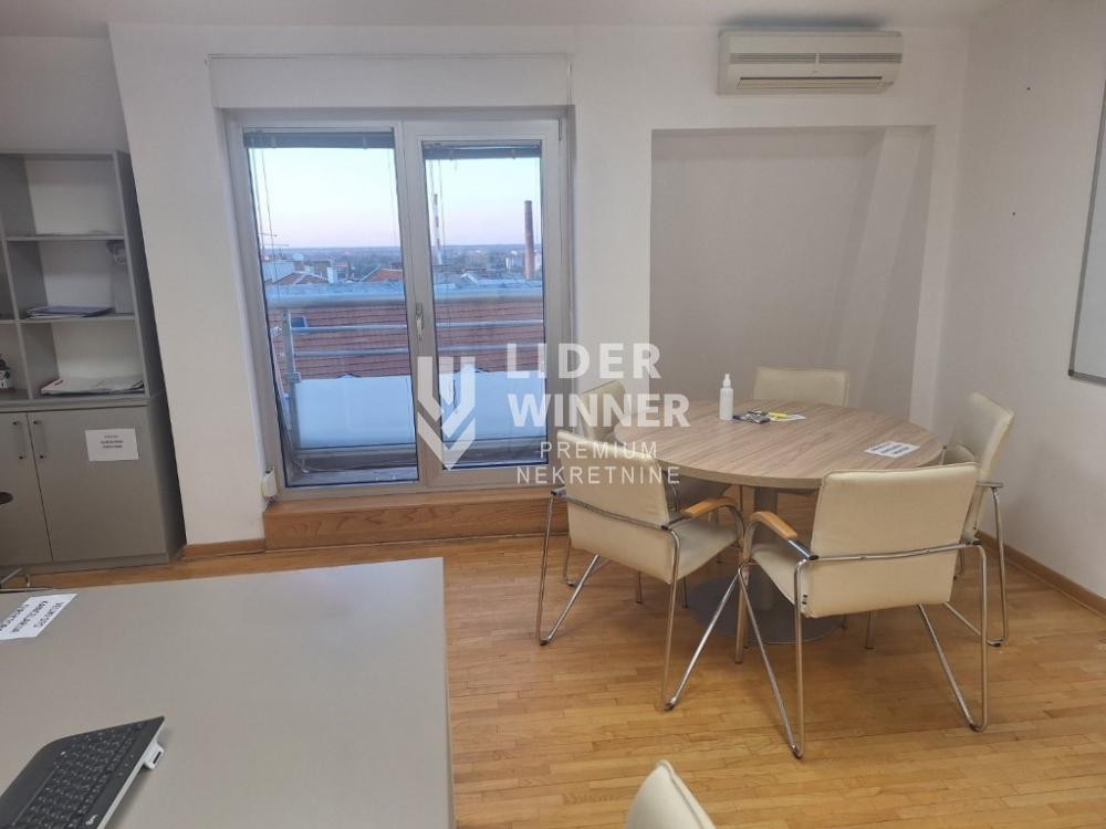 Lokal Izdavanje Beograd Politika 400 m2