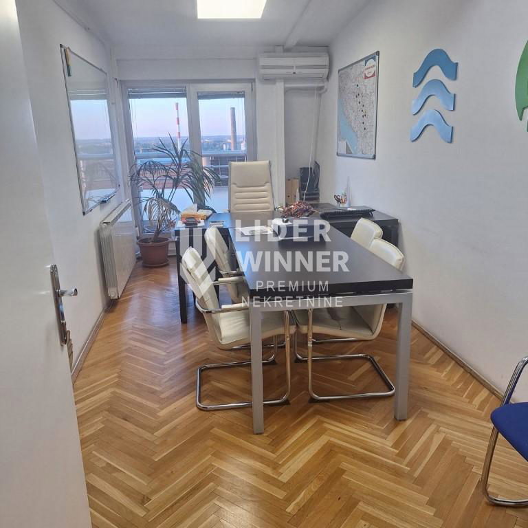 Lokal Izdavanje Beograd Politika 400 m2