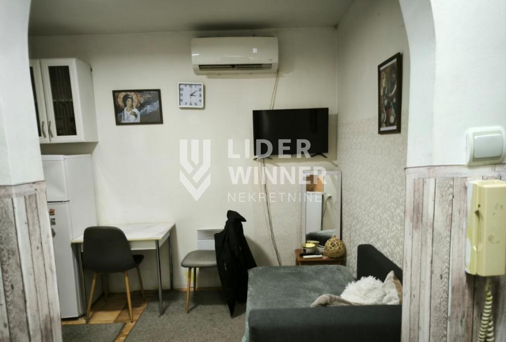 Jednoiposoban stan na prodaju, Zeleni Venac, Beograd, 26m², 101.990 €