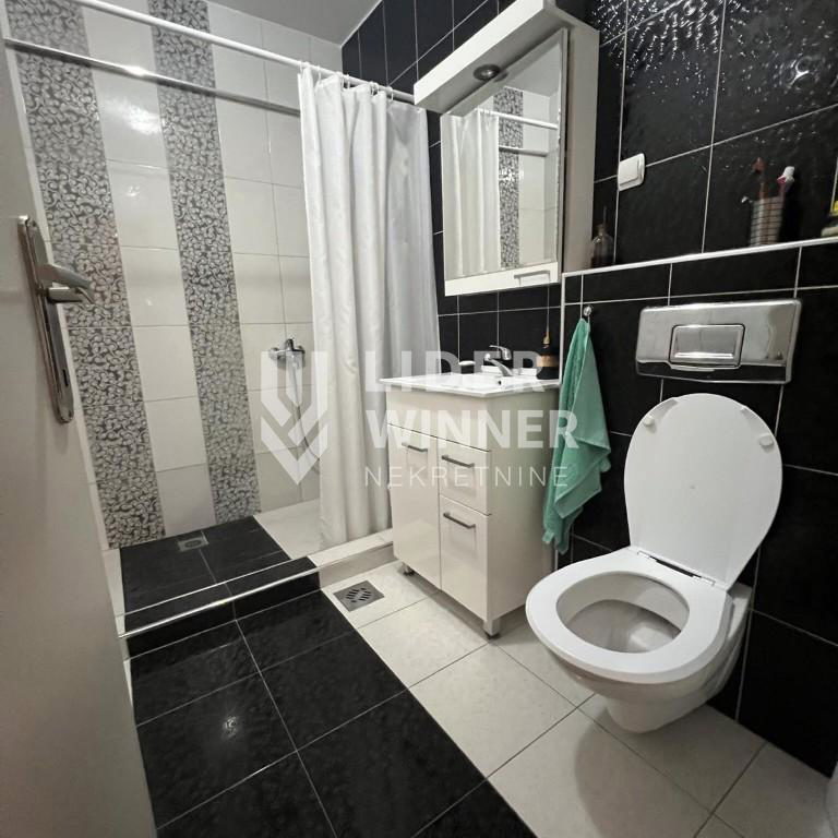 Četvorosoban stan na prodaju, Hram Svetog Save, Beograd, 118m², 665.000 €