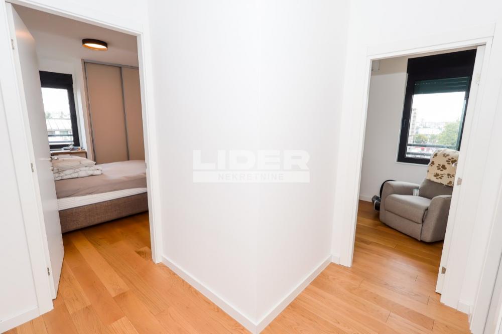 148119938-3-20250709082656 Četvorosoban stan na prodaju, Trošarina, Beograd, 88m², 330.000 €