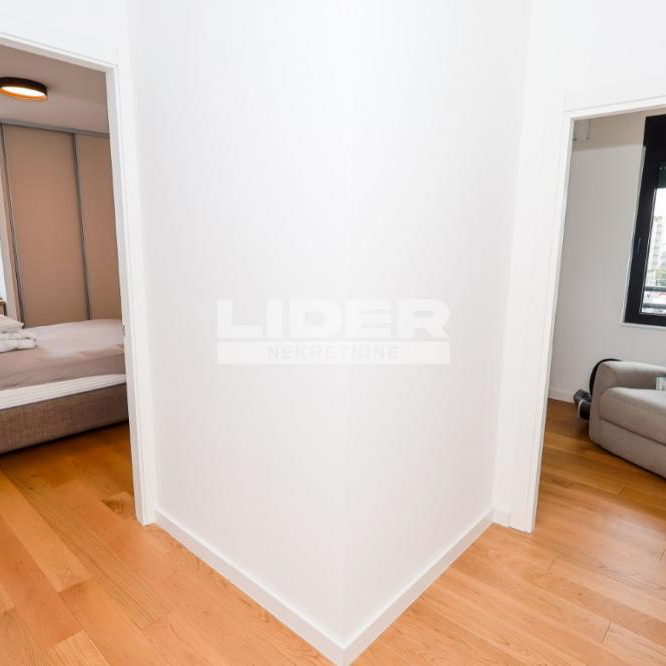 Četvorosoban stan na prodaju, Trošarina, Beograd, 88m², 330.000 €