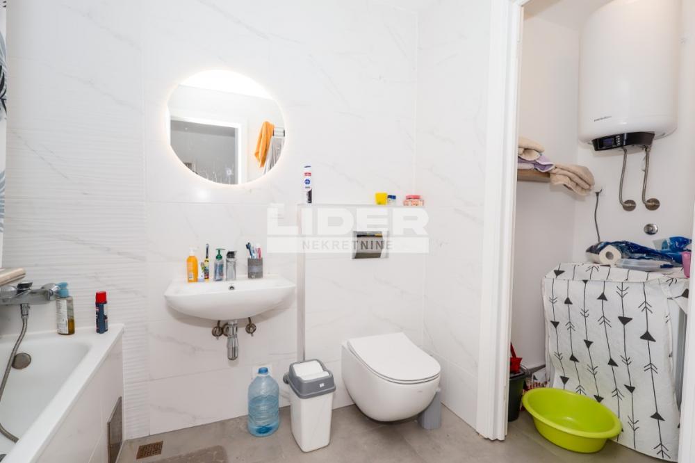 148119938-5-20250709082656 Četvorosoban stan na prodaju, Trošarina, Beograd, 88m², 330.000 €