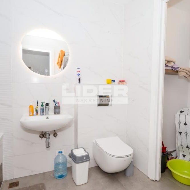 Četvorosoban stan na prodaju, Trošarina, Beograd, 88m², 330.000 €