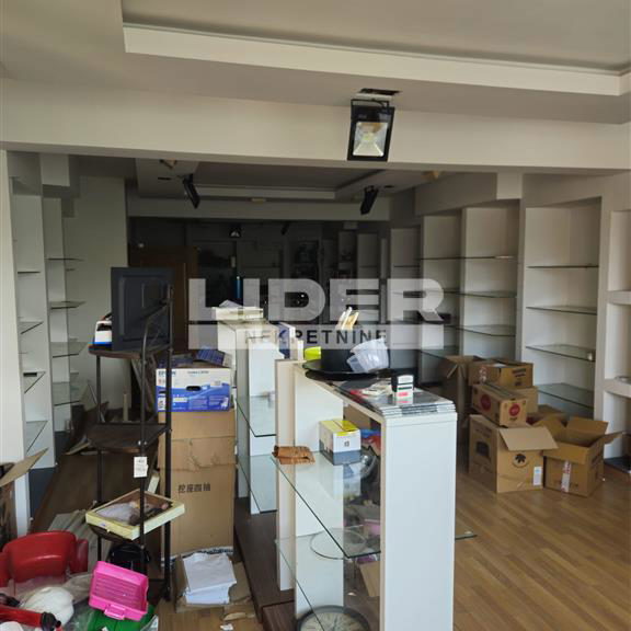 Lokal za izdavanje, Dušanovac, Beograd, 1000m², 6.850 €/mes