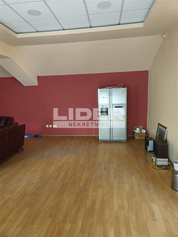 Lokal za izdavanje, Dušanovac, Beograd, 1000m², 6.850 €/mes