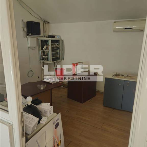 Lokal za izdavanje, Dušanovac, Beograd, 1000m², 6.850 €/mes