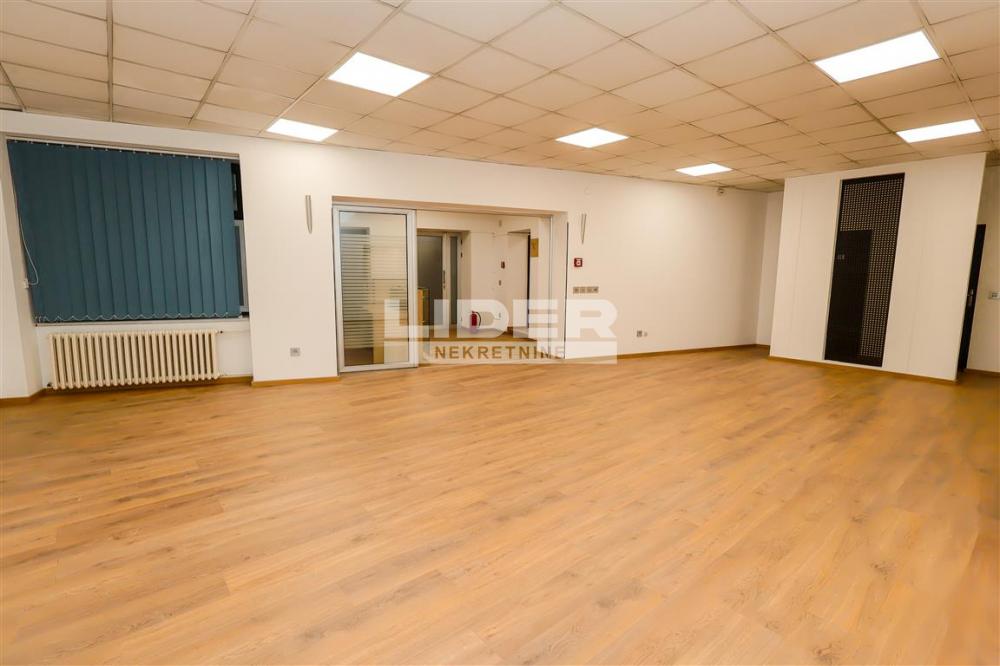 Lokal za izdavanje, Terazije, Beograd, 251m², 3.765 €/mes