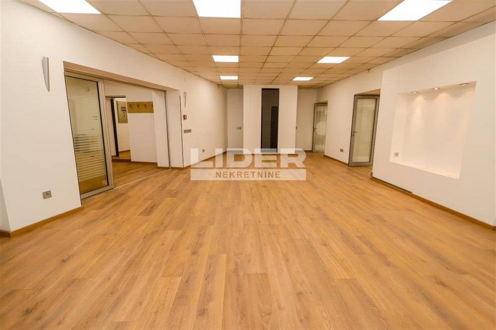 Lokal za izdavanje, Terazije, Beograd, 251m², 3.765 €/mes