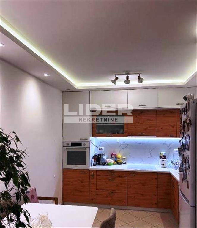 Dvoiposoban stan na prodaju, Zvezdarska Šuma, Beograd, 63m², 196.000 €