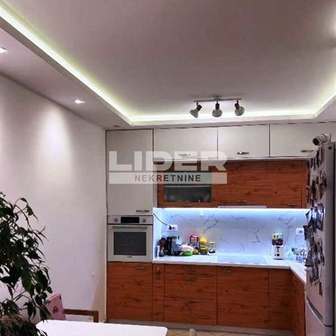 Dvoiposoban stan na prodaju, Zvezdarska Šuma, Beograd, 63m², 196.000 €