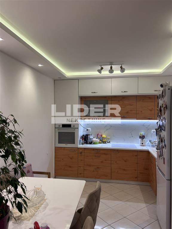 Dvoiposoban stan na prodaju, Zvezdarska Šuma, Beograd, 63m², 196.000 €