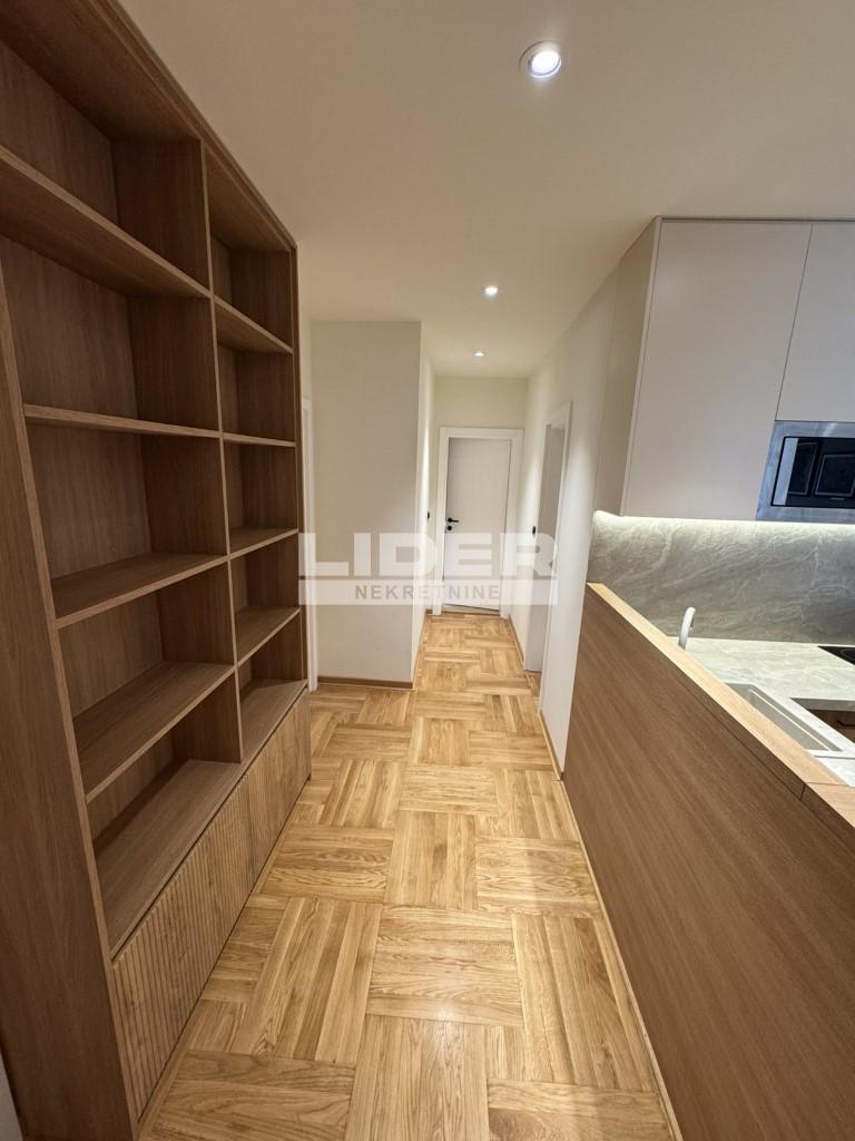 Četvorosoban stan za izdavanje, Crveni Krst, Beograd, 90m², 1.600 €/mes