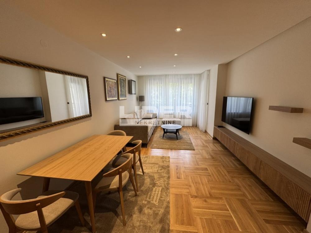 Četvorosoban stan za izdavanje, Crveni Krst, Beograd, 90m², 1.600 €/mes