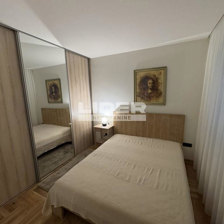 Četvorosoban stan za izdavanje, Crveni Krst, Beograd, 90m², 1.600 €/mes