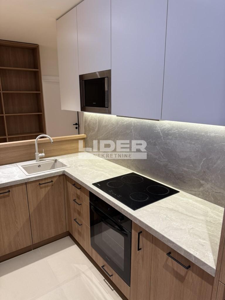 Četvorosoban stan za izdavanje, Crveni Krst, Beograd, 90m², 1.600 €/mes