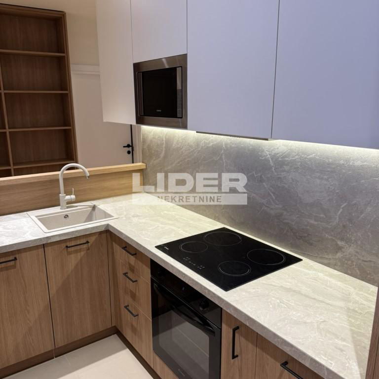 Četvorosoban stan za izdavanje, Crveni Krst, Beograd, 90m², 1.600 €/mes