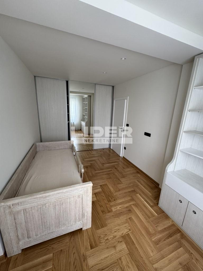 Četvorosoban stan za izdavanje, Crveni Krst, Beograd, 90m², 1.600 €/mes