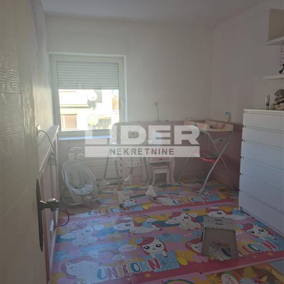 Četvorosoban stan za izdavanje, Bioskop Voždovac, Beograd, 100m², 1.500 €/mes
