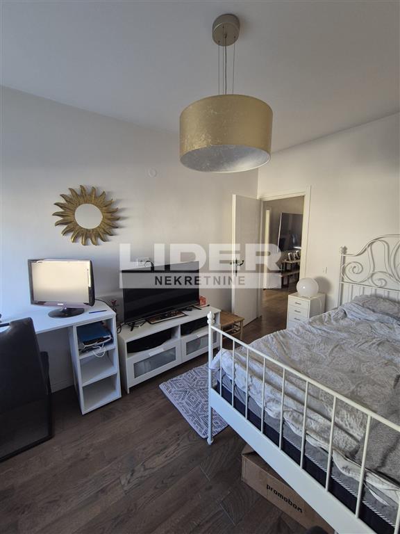 148120062-6-20250906134517 Četvorosoban stan za izdavanje, Bioskop Voždovac, Beograd, 100m², 1.500 €/mes