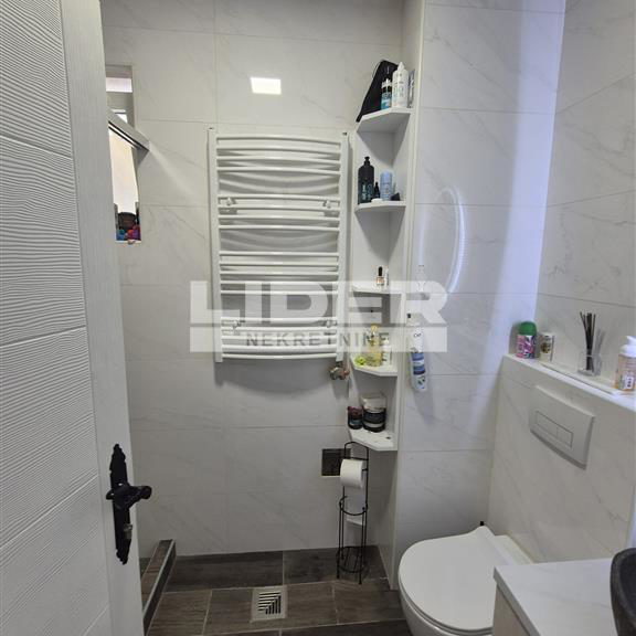 Četvorosoban stan za izdavanje, Bioskop Voždovac, Beograd, 100m², 1.500 €/mes