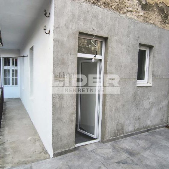 Dvosoban stan na prodaju, Beograd Centar, Beograd, 87m², 1. sprat, 289.900 €