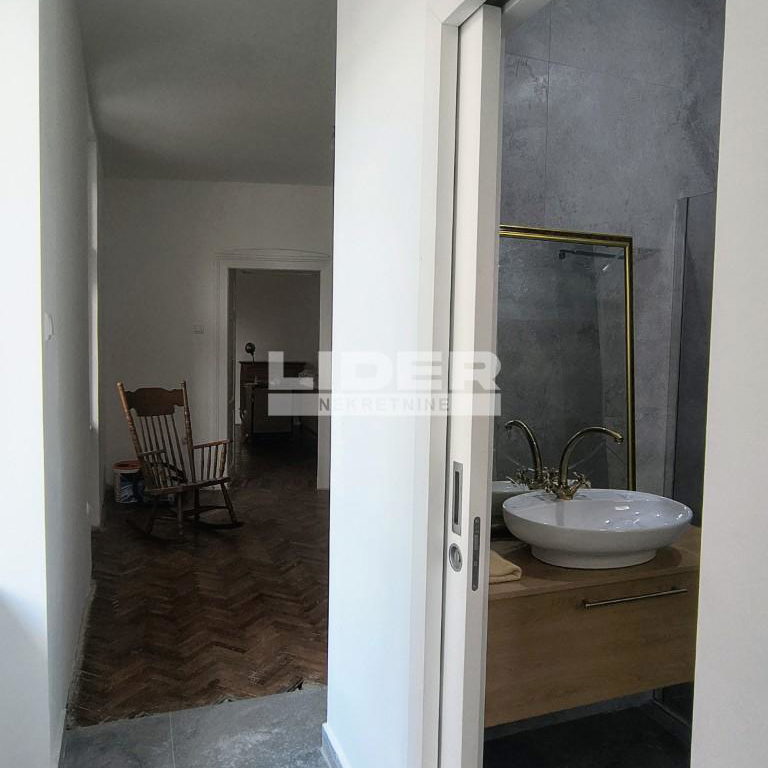 Dvosoban stan na prodaju, Beograd Centar, Beograd, 87m², 1. sprat, 289.900 €