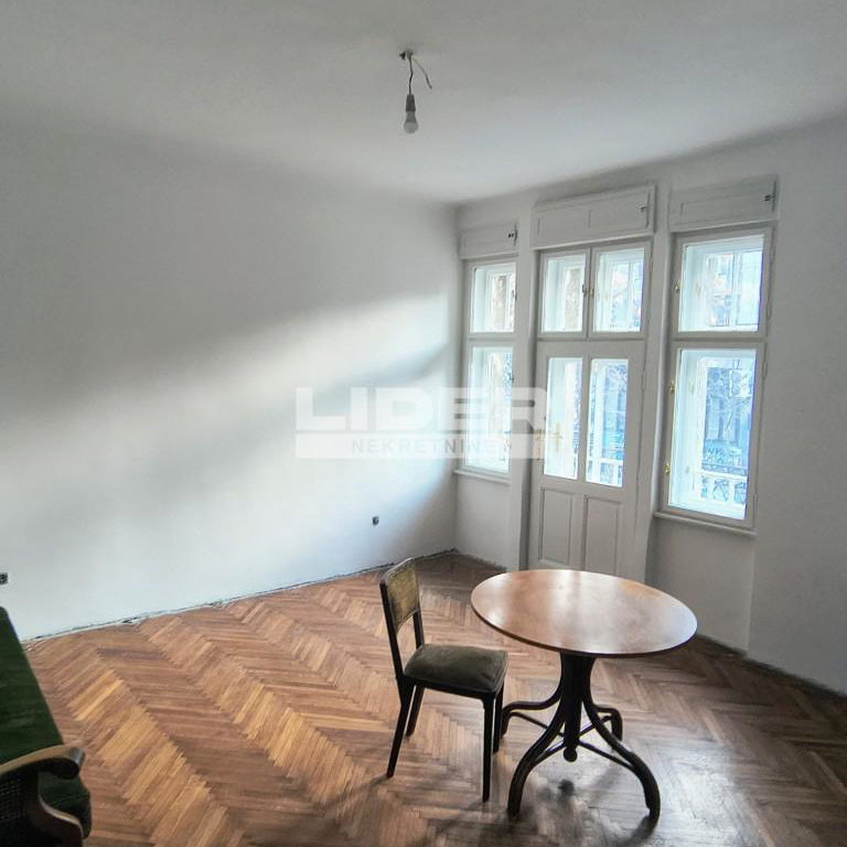 Dvosoban stan na prodaju, Beograd Centar, Beograd, 87m², 1. sprat, 289.900 €