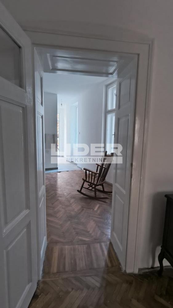 Dvosoban stan na prodaju, Beograd Centar, Beograd, 87m², 1. sprat, 289.900 €
