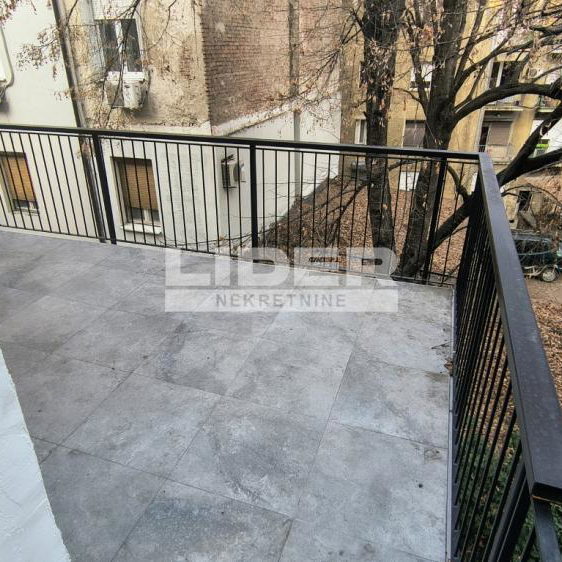 Dvosoban stan na prodaju, Beograd Centar, Beograd, 87m², 1. sprat, 289.900 €