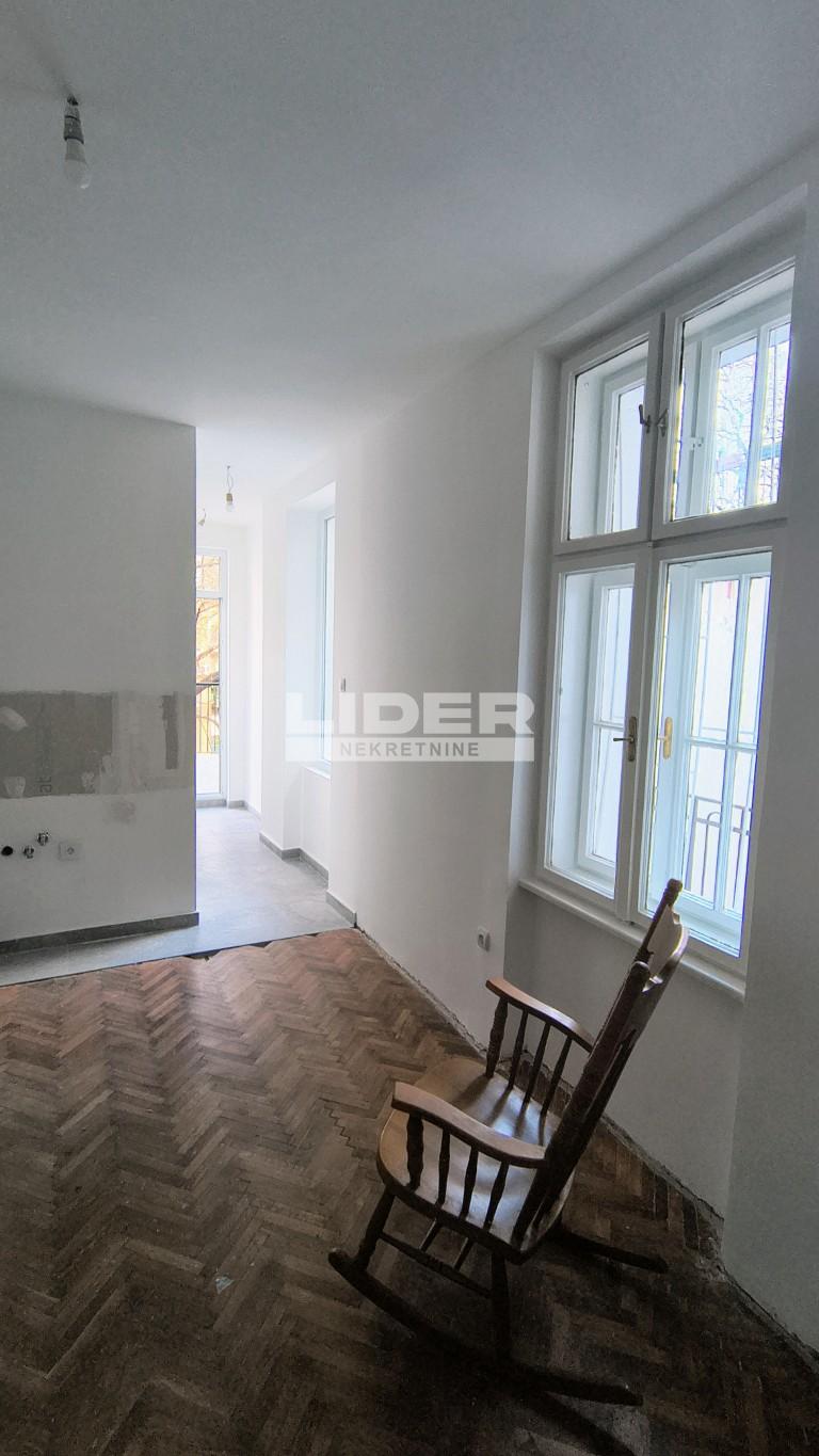 Dvosoban stan na prodaju, Beograd Centar, Beograd, 87m², 1. sprat, 289.900 €
