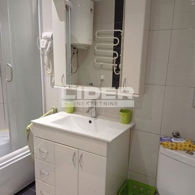 Trosoban stan na prodaju, Učiteljsko Naselje, Beograd, 133m², 285.000 €