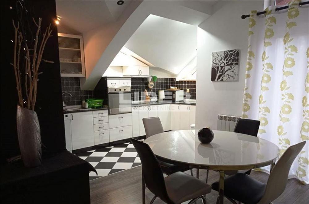148120240-12-20251108121519 Trosoban stan na prodaju, Učiteljsko Naselje, Beograd, 133m², 285.000 €
