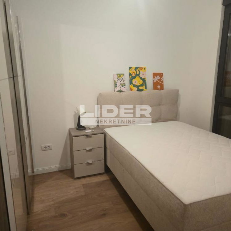 Dvosoban stan za izdavanje, Južni Bulevar, Beograd, 40m², 700 €/mes