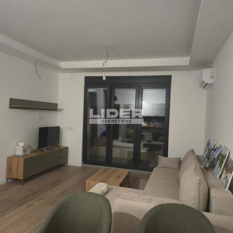 Dvosoban stan za izdavanje, Južni Bulevar, Beograd, 40m², 700 €/mes