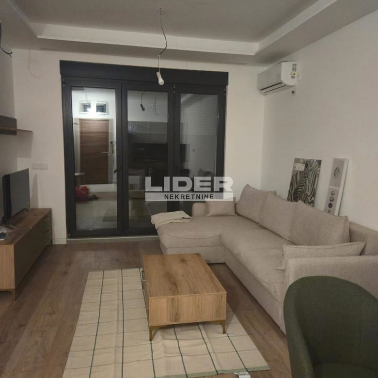 Dvosoban stan za izdavanje, Južni Bulevar, Beograd, 40m², 700 €/mes