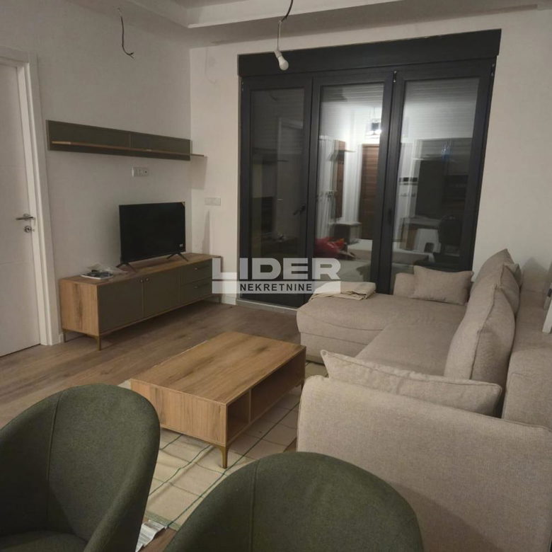 Dvosoban stan za izdavanje, Južni Bulevar, Beograd, 40m², 700 €/mes