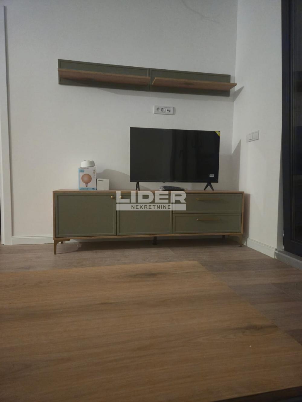 148120250-8-20251112131944 Dvosoban stan za izdavanje, Južni Bulevar, Beograd, 40m², 700 €/mes