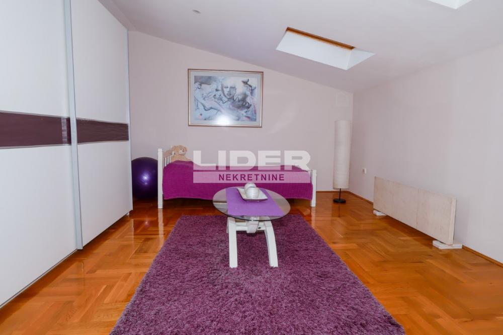 148120277-7-20251201133844 Petosoban stan na prodaju, Železnik, Beograd, 95m², 240.000 €