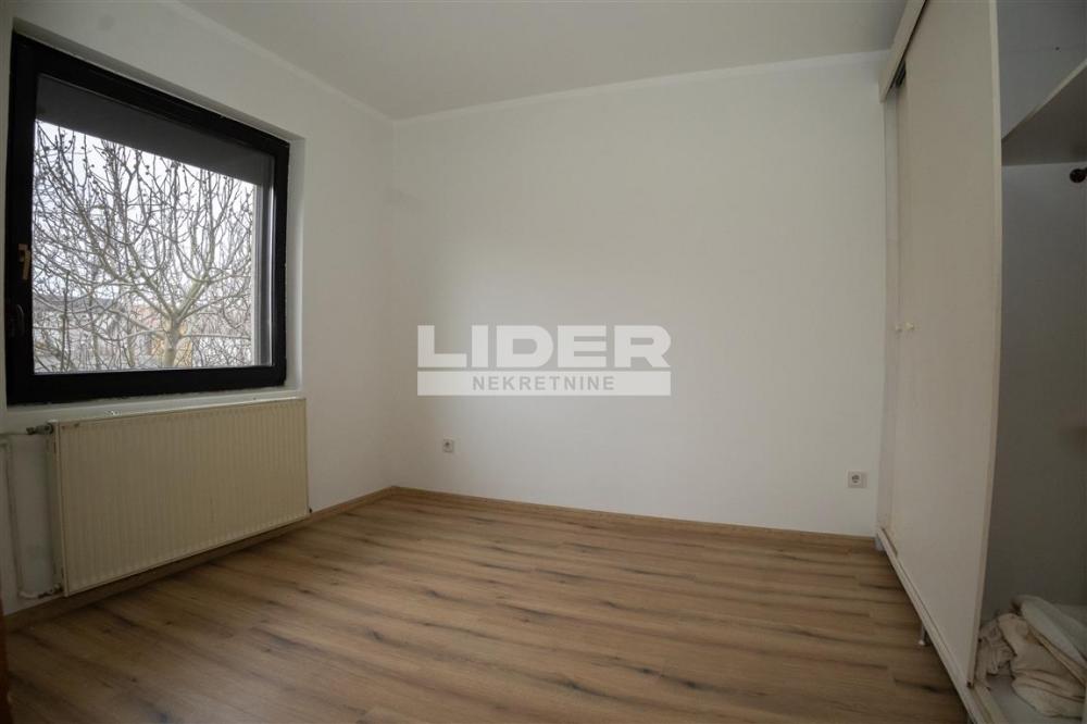 Trosoban stan na prodaju, Borča, Beograd, 111m², 1. sprat, 185.000 €