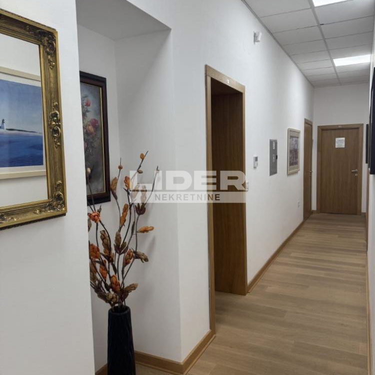 Lokal za izdavanje, Centar, Beograd, 60m², 830 €/mes