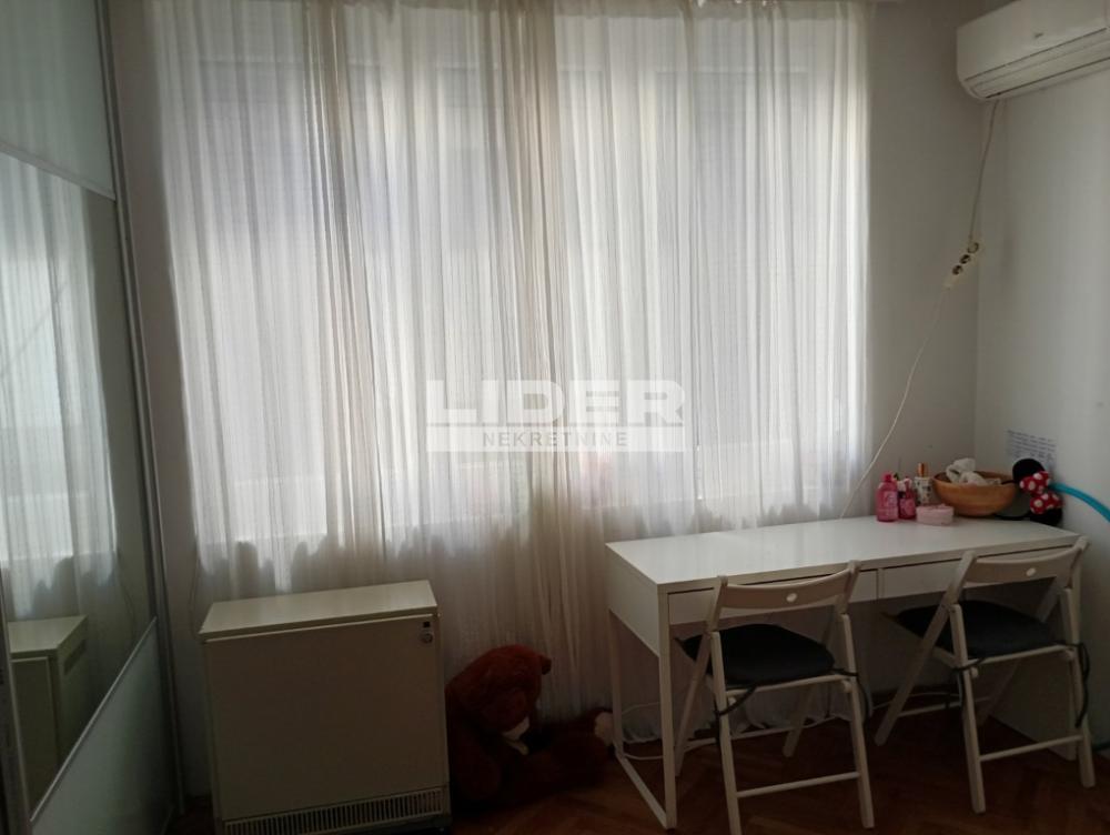 148120478-3-20260314164456 Trosoban stan na prodaju, Crveni Krst, Beograd, 69m², 1. sprat, 255.000 €