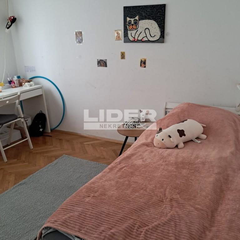 Trosoban stan na prodaju, Crveni Krst, Beograd, 69m², 1. sprat, 255.000 €