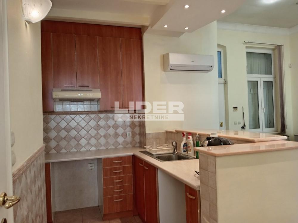 148120492-3-20260319153250 Trosoban stan na prodaju, Knez Mihailova, Beograd, 73m², 400.000 €