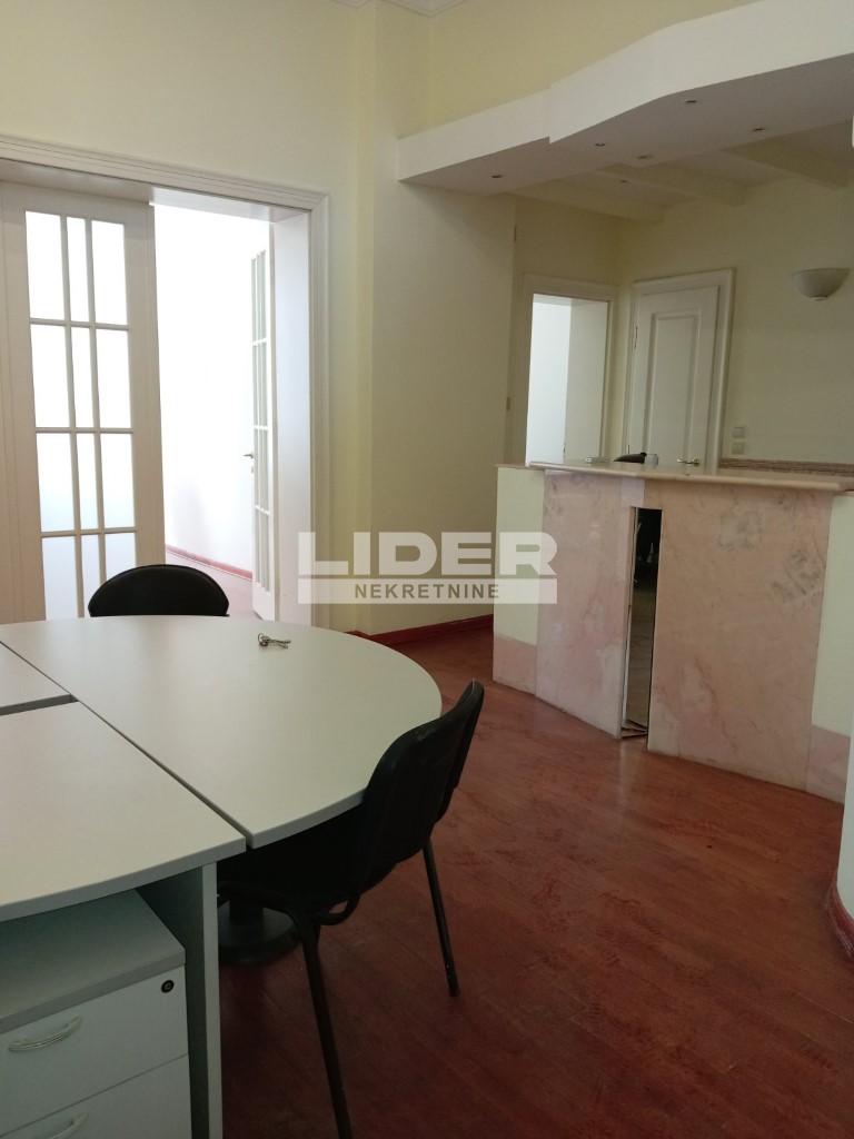 148120492-8-20260319153253 Trosoban stan na prodaju, Knez Mihailova, Beograd, 73m², 400.000 €