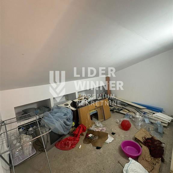 Četvorosoban stan na prodaju, Gaj, Beograd, 70m², 85.000 €