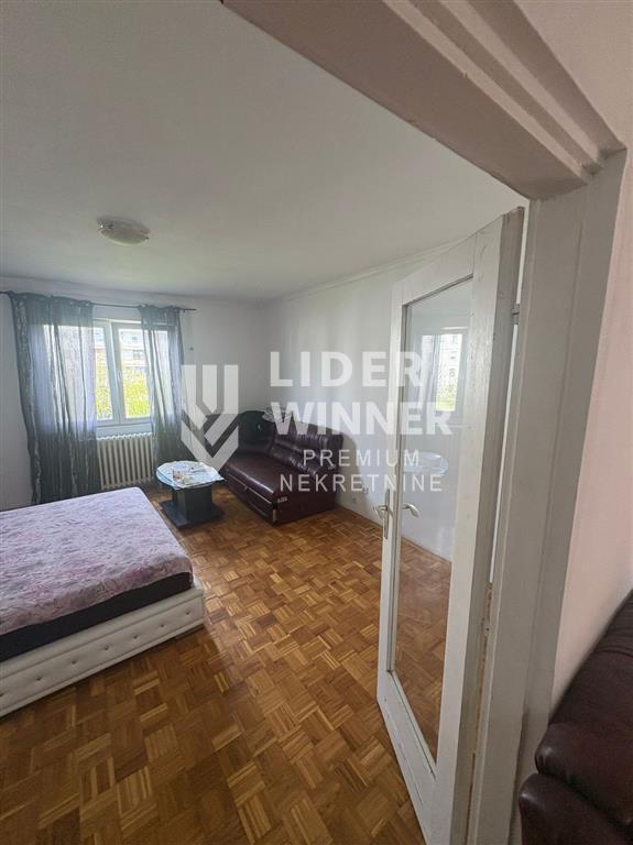 148120534-12-20260414112443 Četvorosoban stan na prodaju, Gaj, Beograd, 70m², 85.000 €