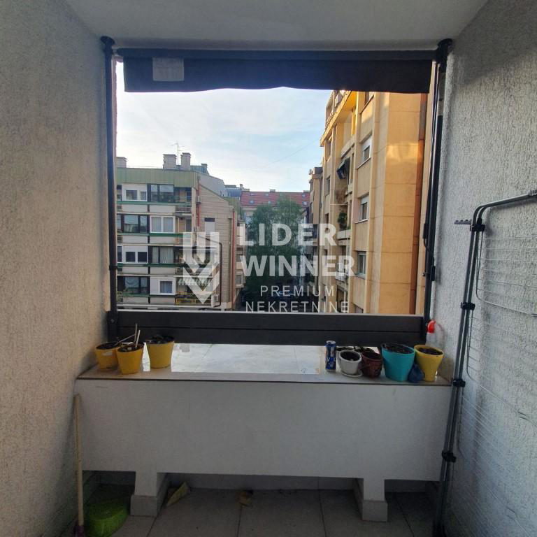Troiposoban stan na prodaju, Krunski Venac, Beograd, 76m², 360.000 €